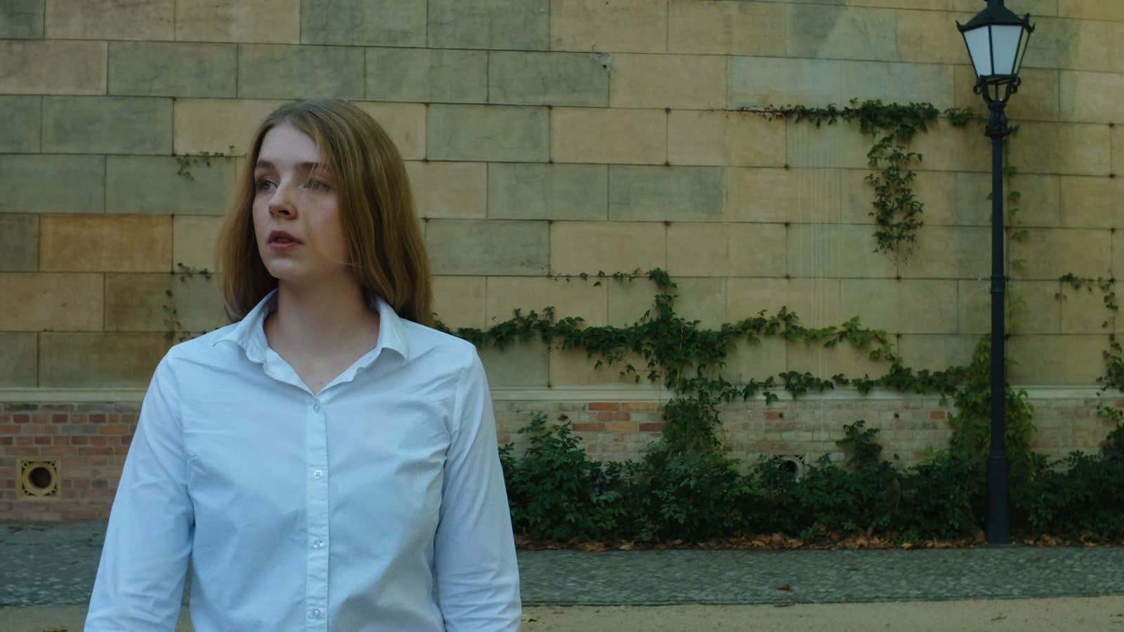 Standbild aus „Traum“